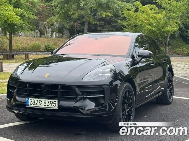 2021 Porsche Macan