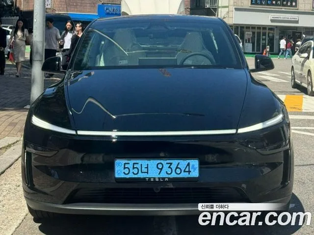2026 Tesla Model Y, foto 2
