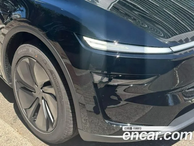 2026 Tesla Model Y, foto 4
