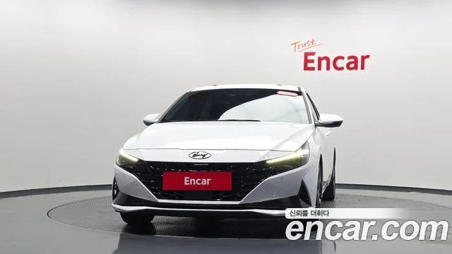 2023 Hyundai Avante, foto 2