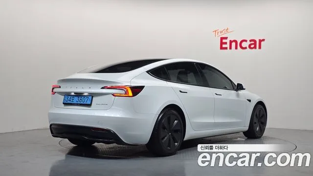 2024 Tesla Model 3, foto 2