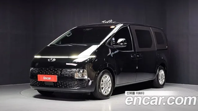 2022 Hyundai Staria