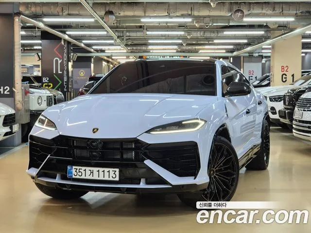 2025 Lamborghini Urus