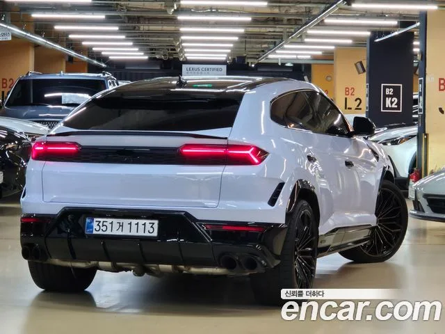 2025 Lamborghini Urus, foto 3