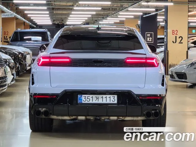 2025 Lamborghini Urus, foto 4