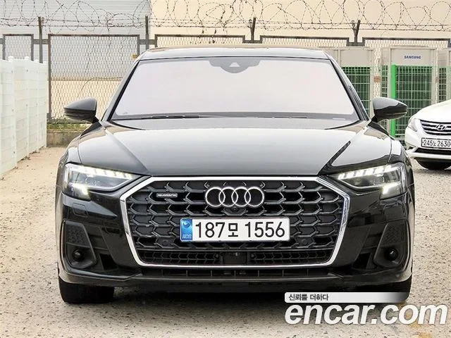 2022 Audi A8, foto 2