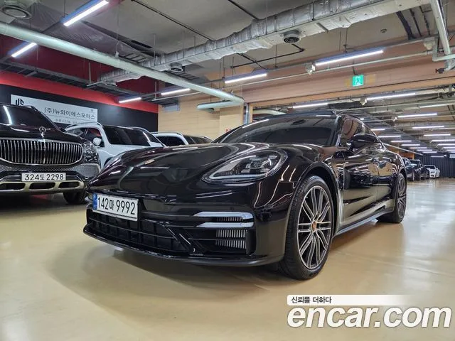 2023 Porsche Panamera