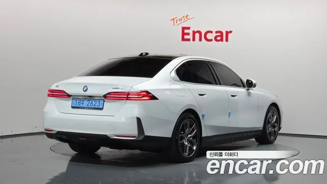 2024 BMW i5, foto 2