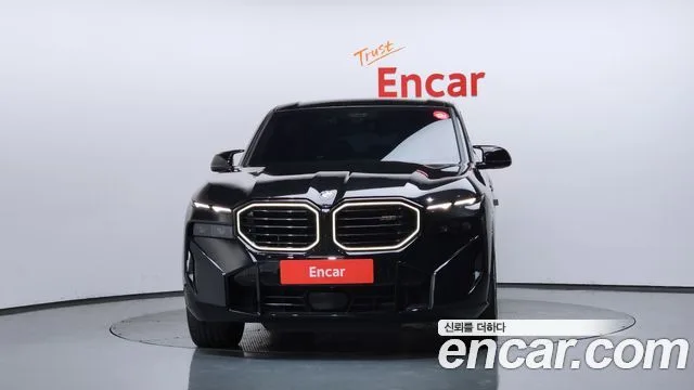 2025 BMW XM, foto 3