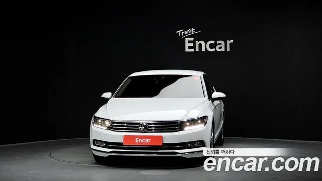 2018 Volkswagen Passat, foto 3