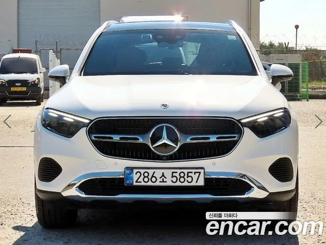 2026 Mercedes-Benz GLC-Class