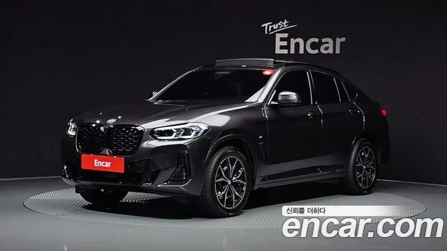 2022 BMW X4