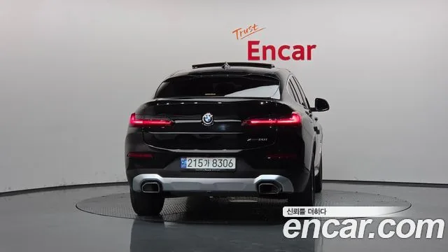 2024 BMW X4, foto 4