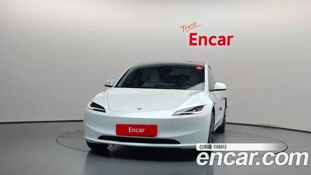 2024 Tesla Model 3, foto 3