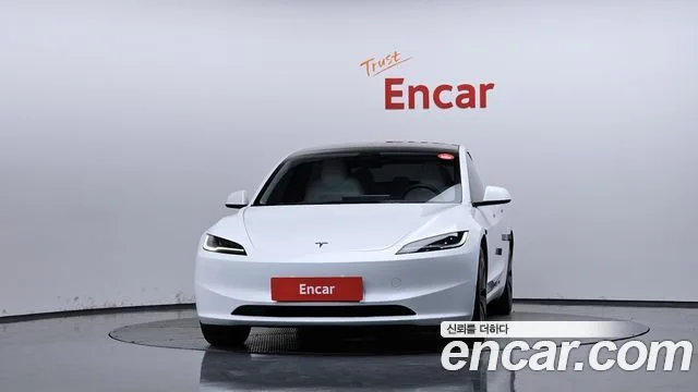 2024 Tesla Model 3, foto 3