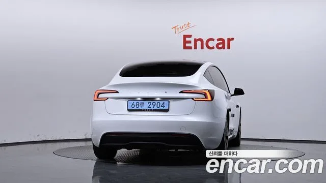 2024 Tesla Model 3, foto 4