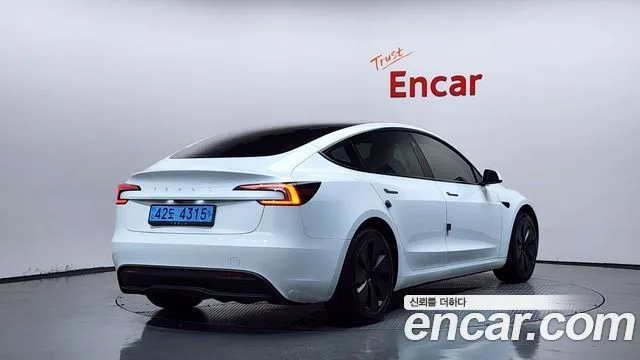 2024 Tesla Model 3, foto 2