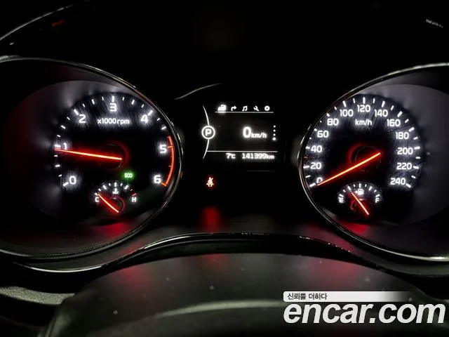 2016 Kia Carnival, foto 3