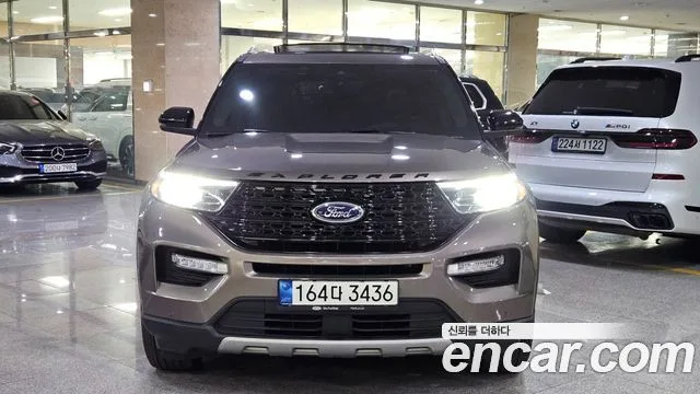 2021 Ford Explorer, foto 2