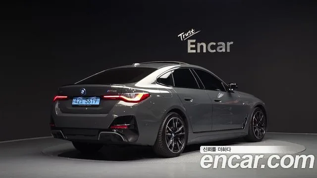 2024 BMW i4