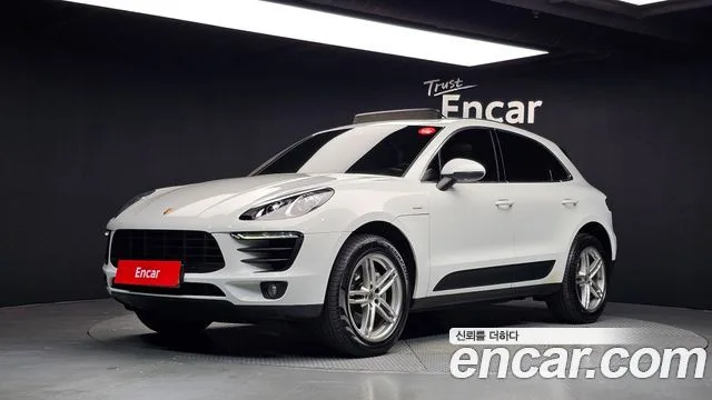 2017 Porsche Macan