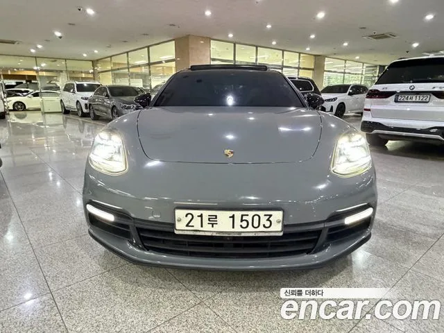 2017 Porsche Panamera, foto 2