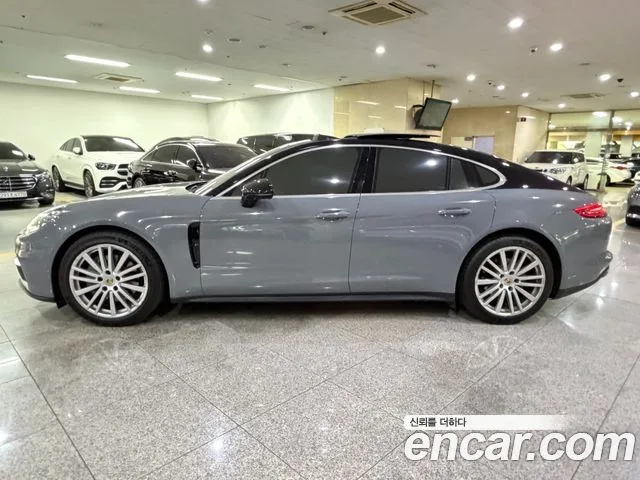 2017 Porsche Panamera, foto 3