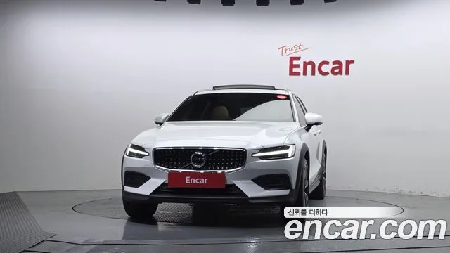 2022 Volvo V60, foto 3