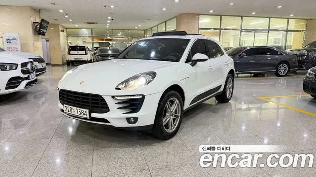 2017 Porsche Macan