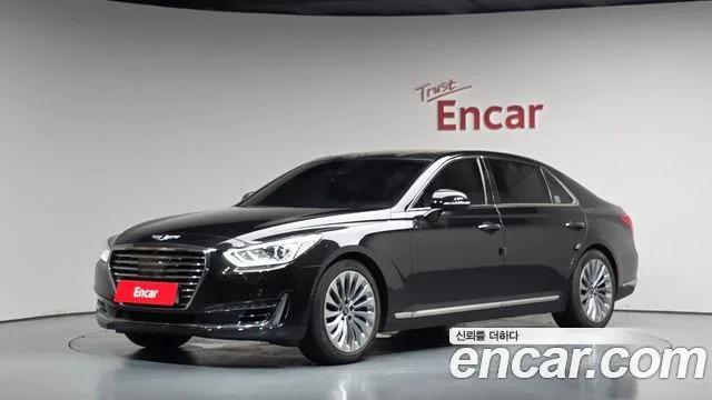 2018 Genesis EQ900