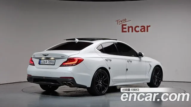 2020 Genesis G70