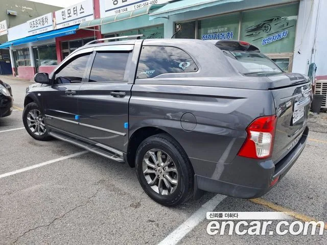 2016 KG Mobility Korando, foto 2