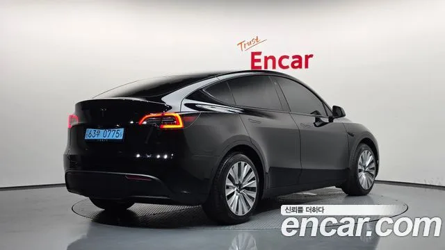 2024 Tesla Model Y, foto 2
