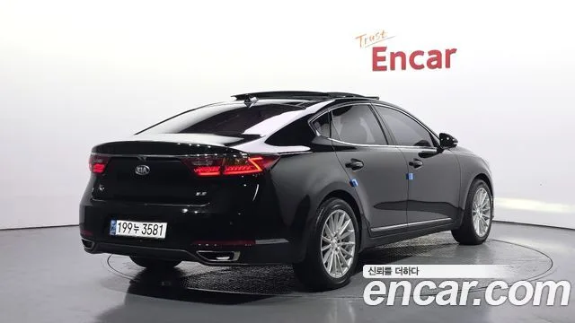 2017 Kia K7, foto 2