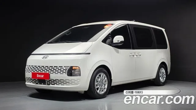 2023 Hyundai Staria