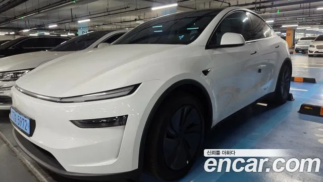 2025 Tesla Model Y