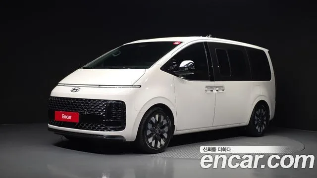 2022 Hyundai Staria