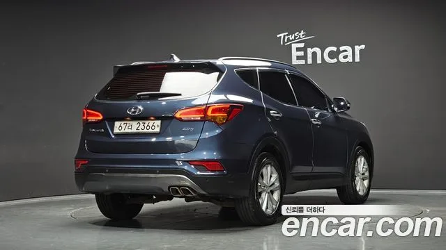 2018 Hyundai Santa Fe, foto 2