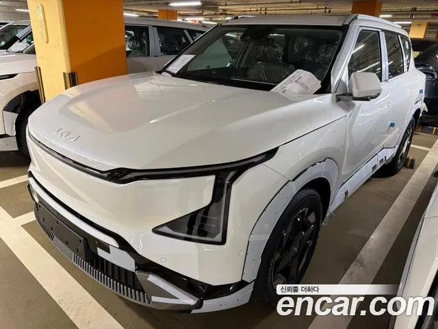 2026 Kia EV5