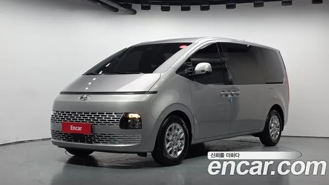 2022 Hyundai Staria