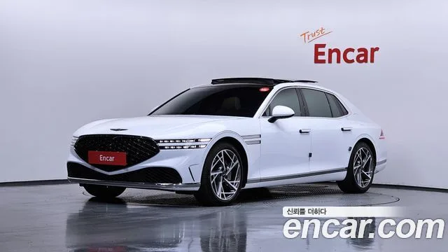 2022 Genesis G90
