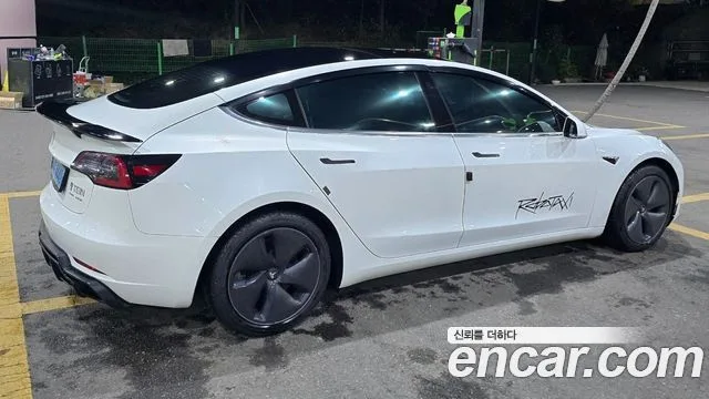 2020 Tesla Model 3, foto 2