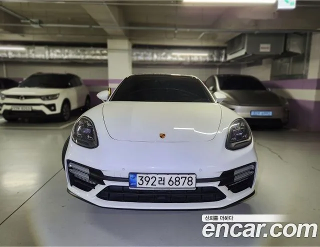2021 Porsche Panamera