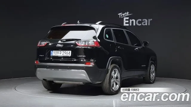 2022 Jeep Cherokee, foto 2