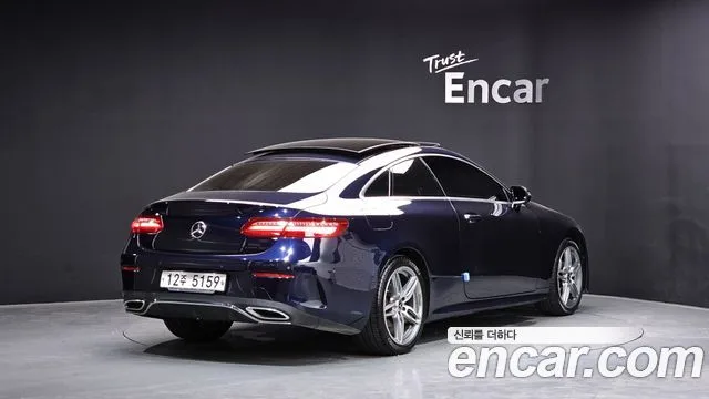 2017 Mercedes-Benz E-Class, foto 2
