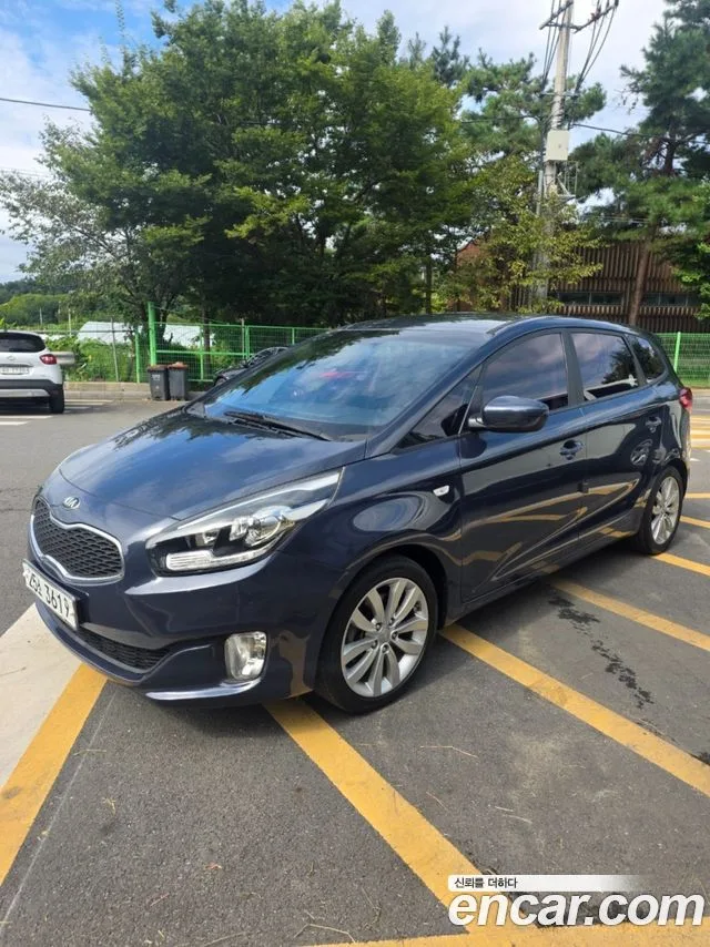 2016 Kia Carens