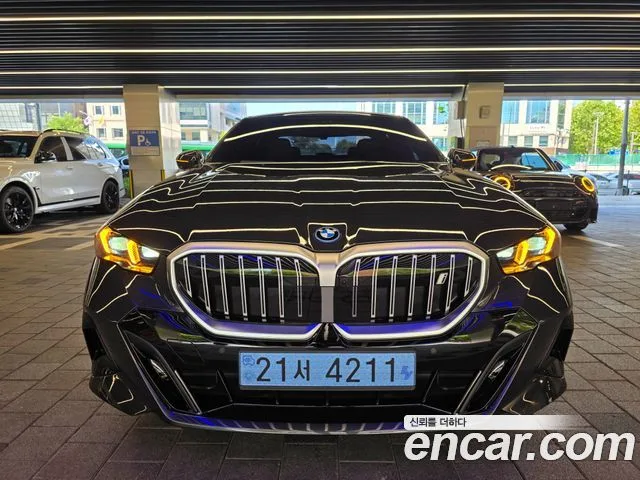 2026 BMW i5