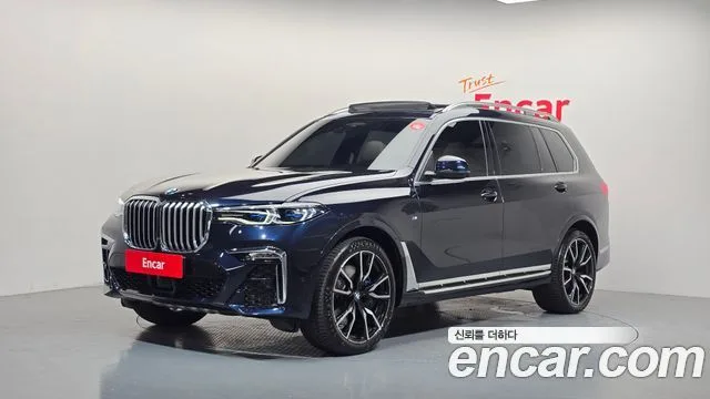2022 BMW X7