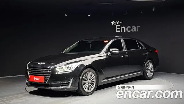 2018 Genesis EQ900