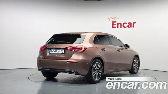 2023 Mercedes-Benz A-Class, foto 2
